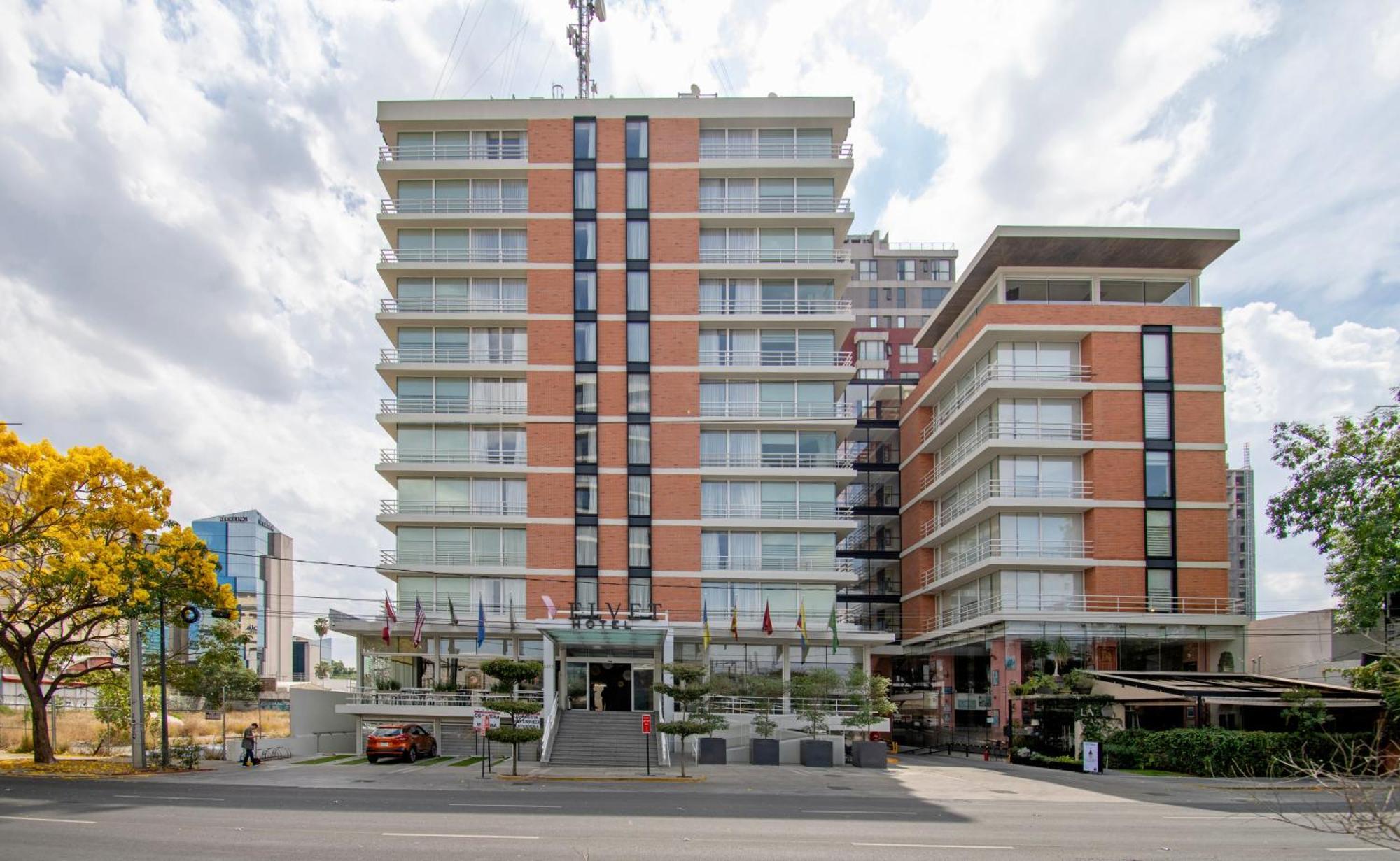 Hotel Velvet Plaza Guadalajara Exterior photo