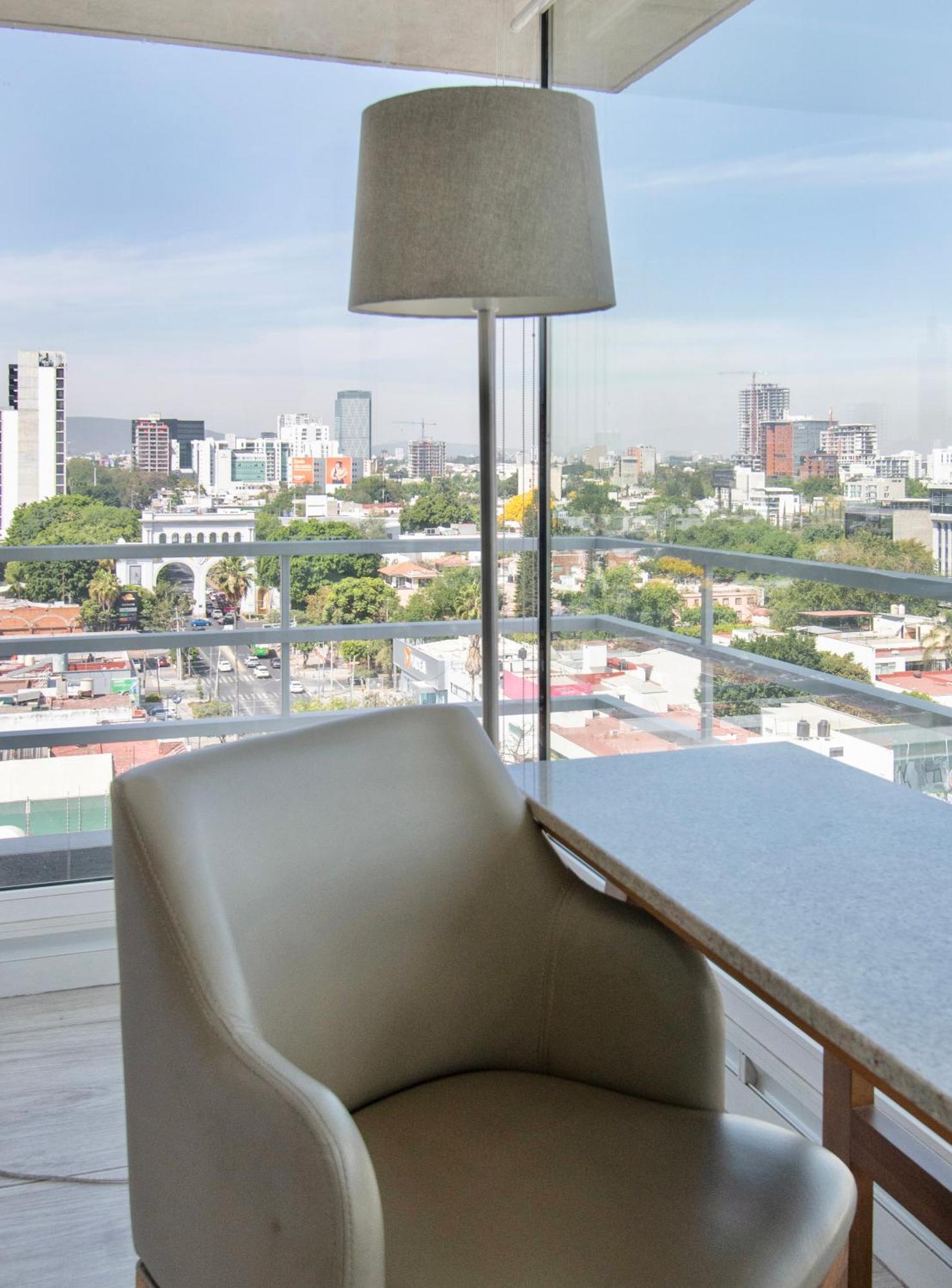 Hotel Velvet Plaza Guadalajara Exterior photo