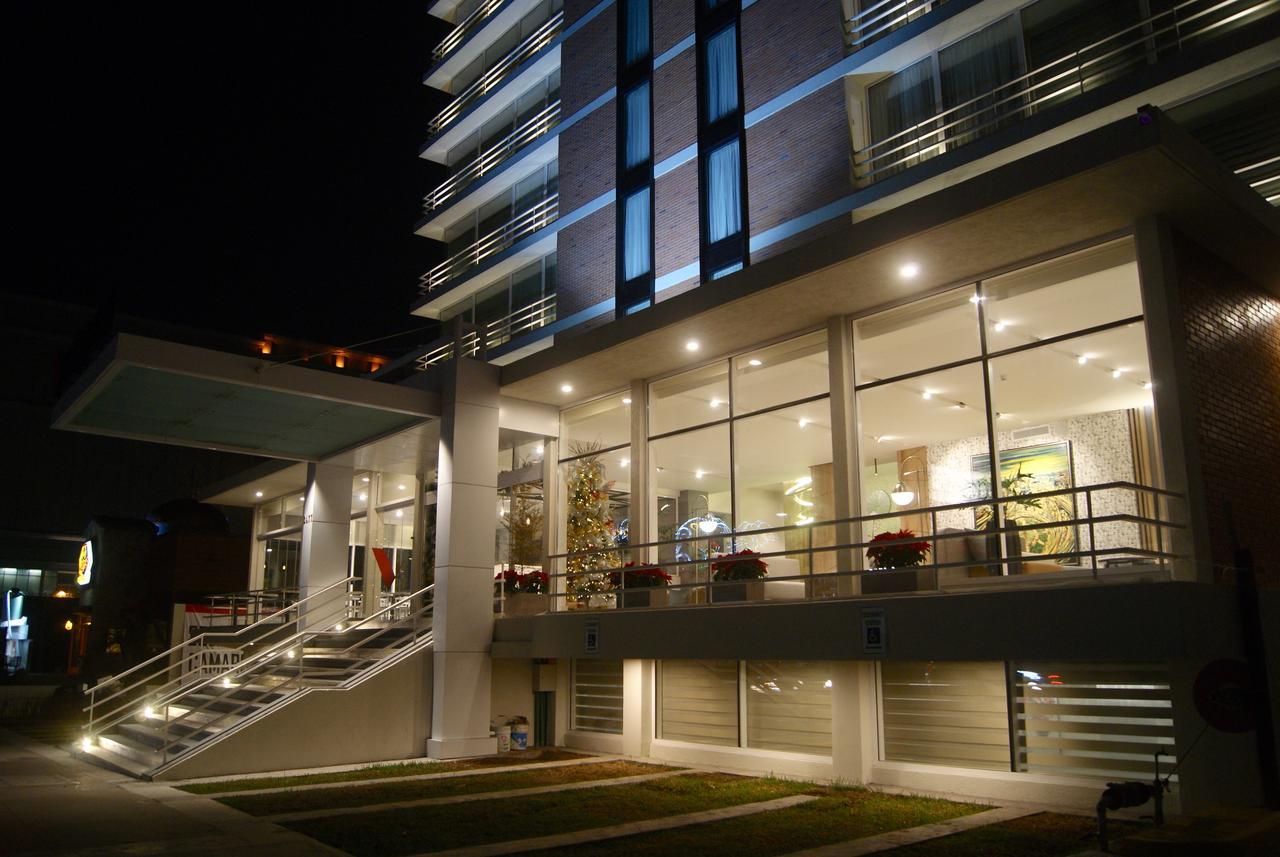 Hotel Velvet Plaza Guadalajara Exterior photo